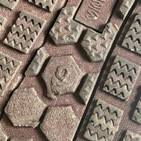 Minnetonka Timpson Tulsa Slip-On Snowshoes Low Tops Women's Size 9 Fur Lined - Picture 12 of 13